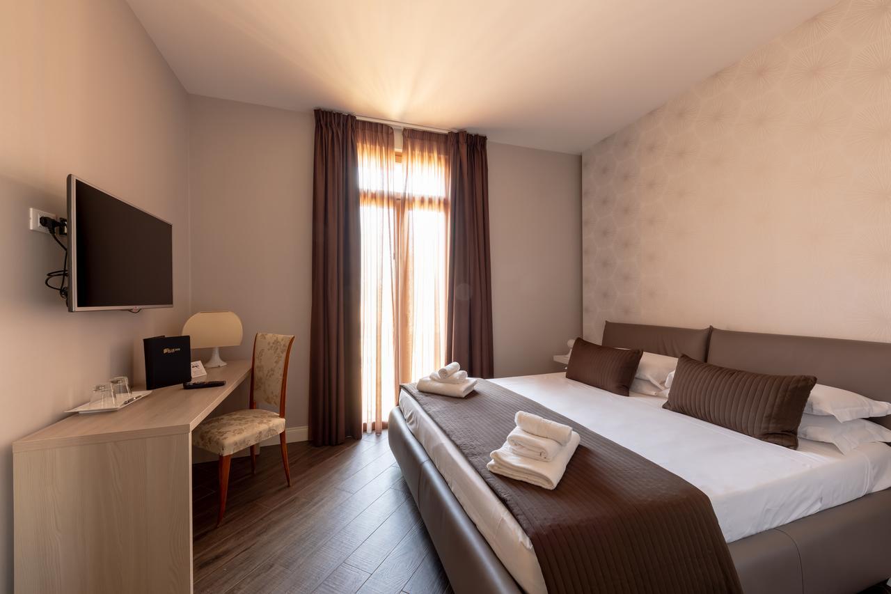 Blue Inn Luxury Suites Roma Exterior foto